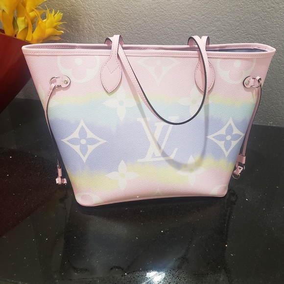 louis vuitton neverfull mm escale